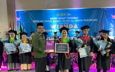 Ayudah, Wisudawan Terbaik STAI Al-Yasini Raih Penghargaan dari ISNU Pasuruan