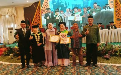 Wisudawan Terbaik IAINU Bangil Terima Penghargaan dari ISNU Pasuruan