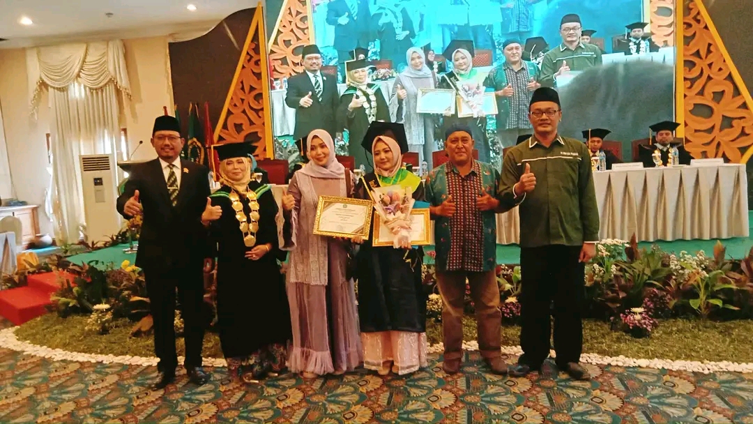 Wisudawan Terbaik IAINU Bangil Terima Penghargaan dari ISNU Pasuruan