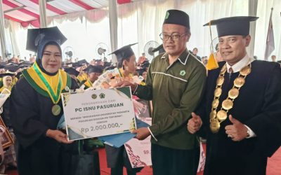 Konsisten Apresiasi Lulusan Berprestasi, PC ISNU Pasuruan Serahkan Penghargaan Wisudawan Terbaik di Wisuda Ke-23 Universitas Yudharta